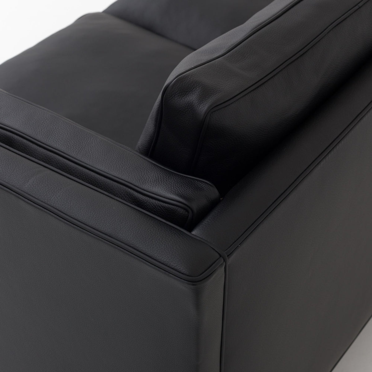 BM 2333 - Nybetrukket 3 pers. sofa