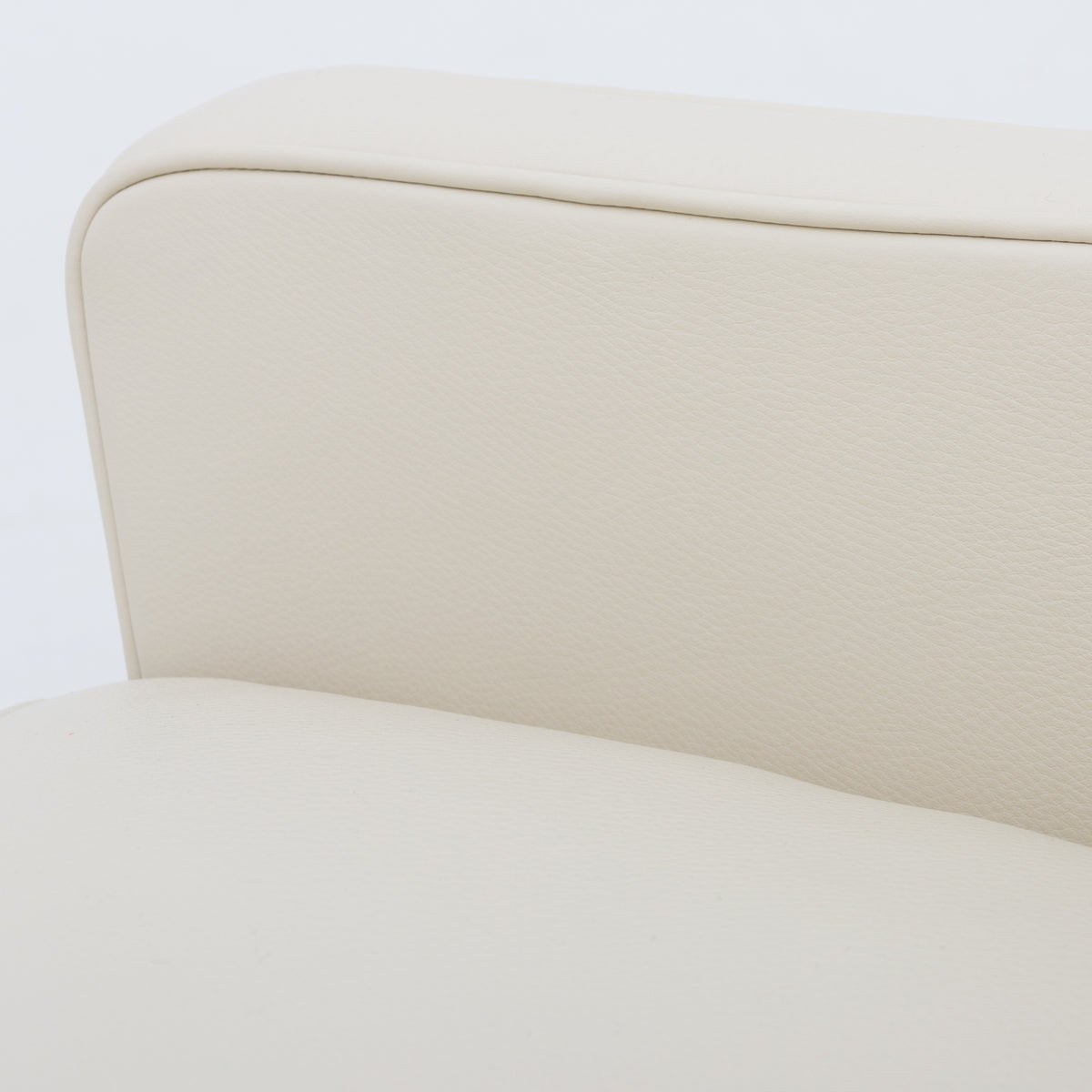 BM 2207 - Easy chair in new light leather