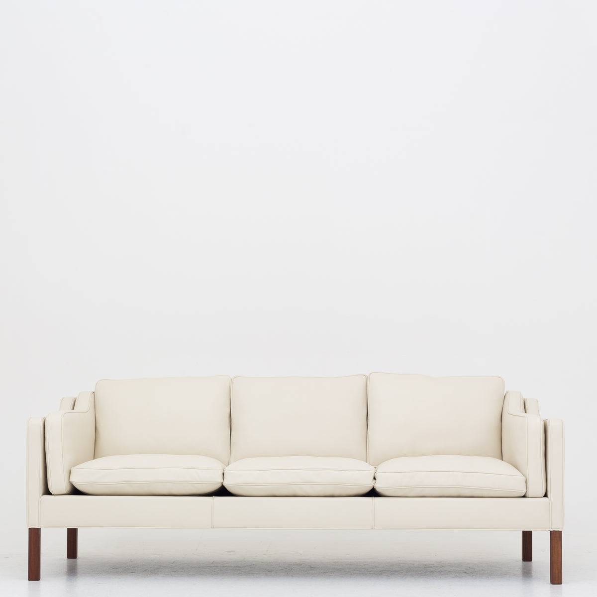 BM 2213 - 3-seater sofa in Prestige Cream