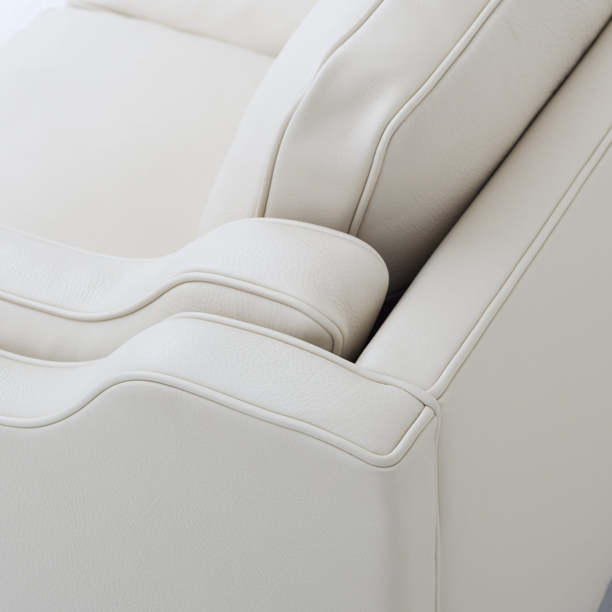 BM 2213 - 3-seater sofa in Prestige Cream
