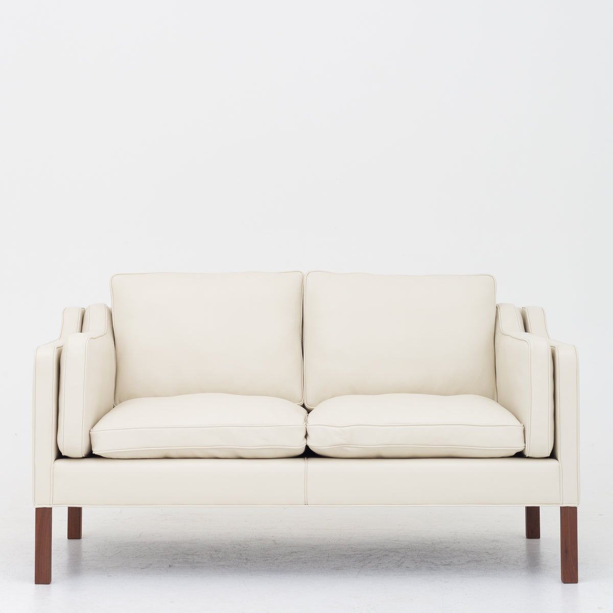 BM 2212 - 2-seater sofa in light leather