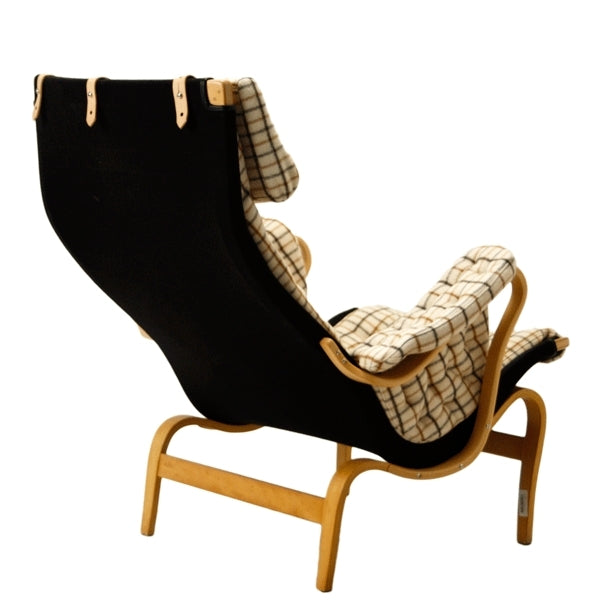 Pernilla 69 -  Easy chair in new textile