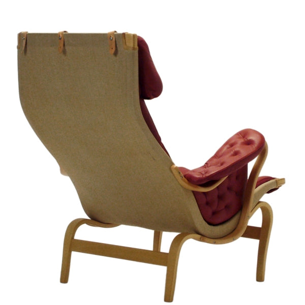 Pernilla 69 - Easy chair in red Savanne