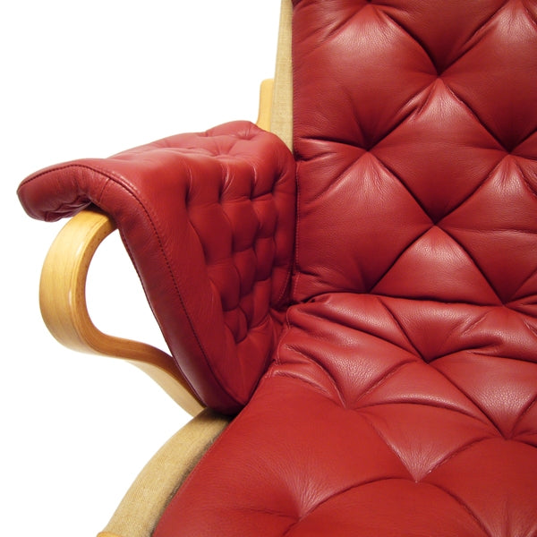 Pernilla 69 - Easy chair in red Savanne