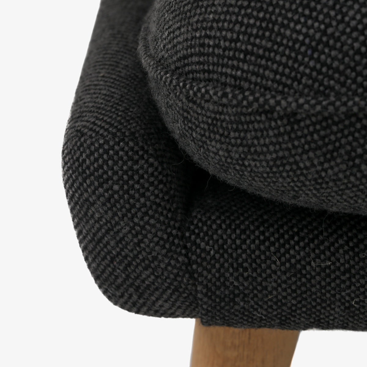 AP 19 - Papa Bear Chair in dark grey wool