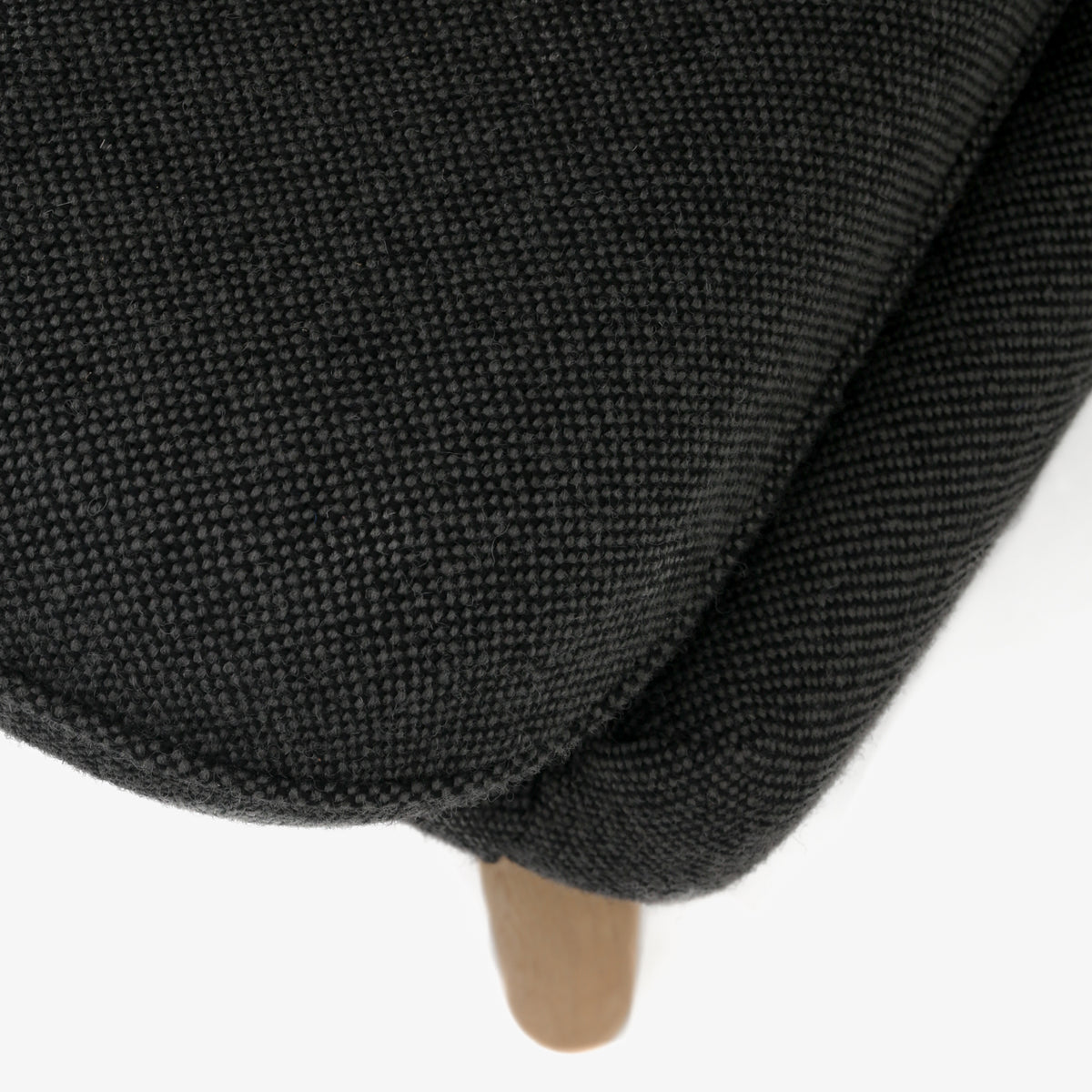 AP 19 - Papa Bear Chair in dark grey wool