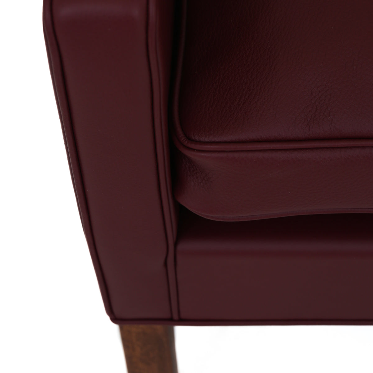 BM 2207 - Easy chair in Prestige wine leather