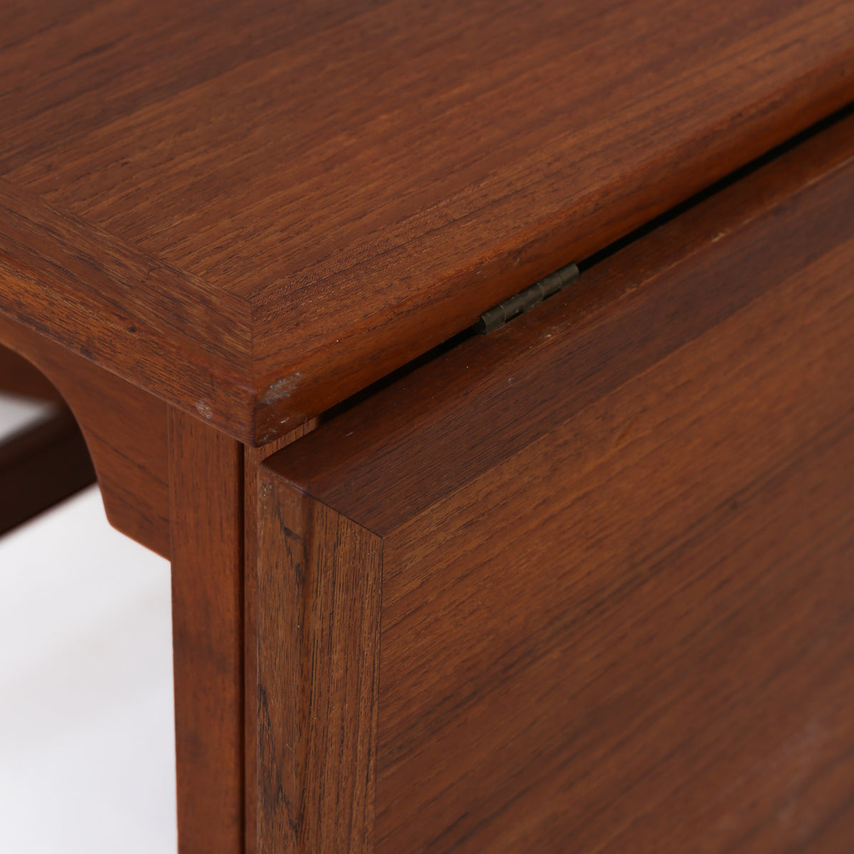 Model 103 - Dining table in teak