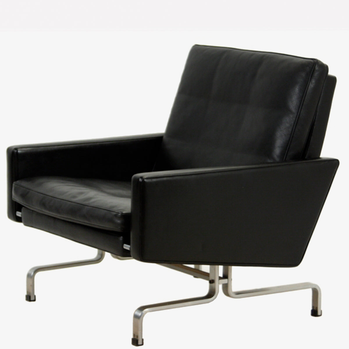 PK 31/1 - Easy chair in black leather
