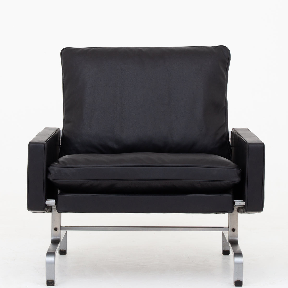 PK 31/1 - Easy chair in Shade Pitch black