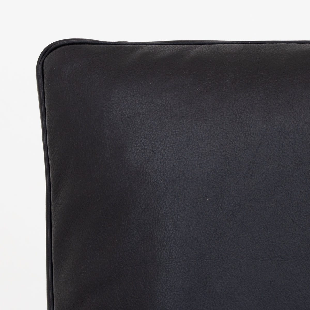 PK 31/1 - Easy chair in Shade Pitch black