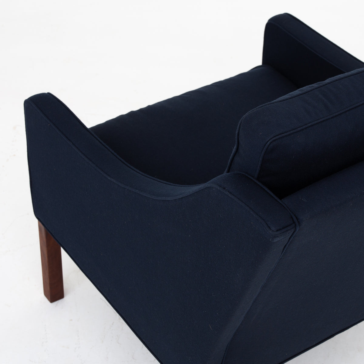 BM 2207 - Easy chair in new textile