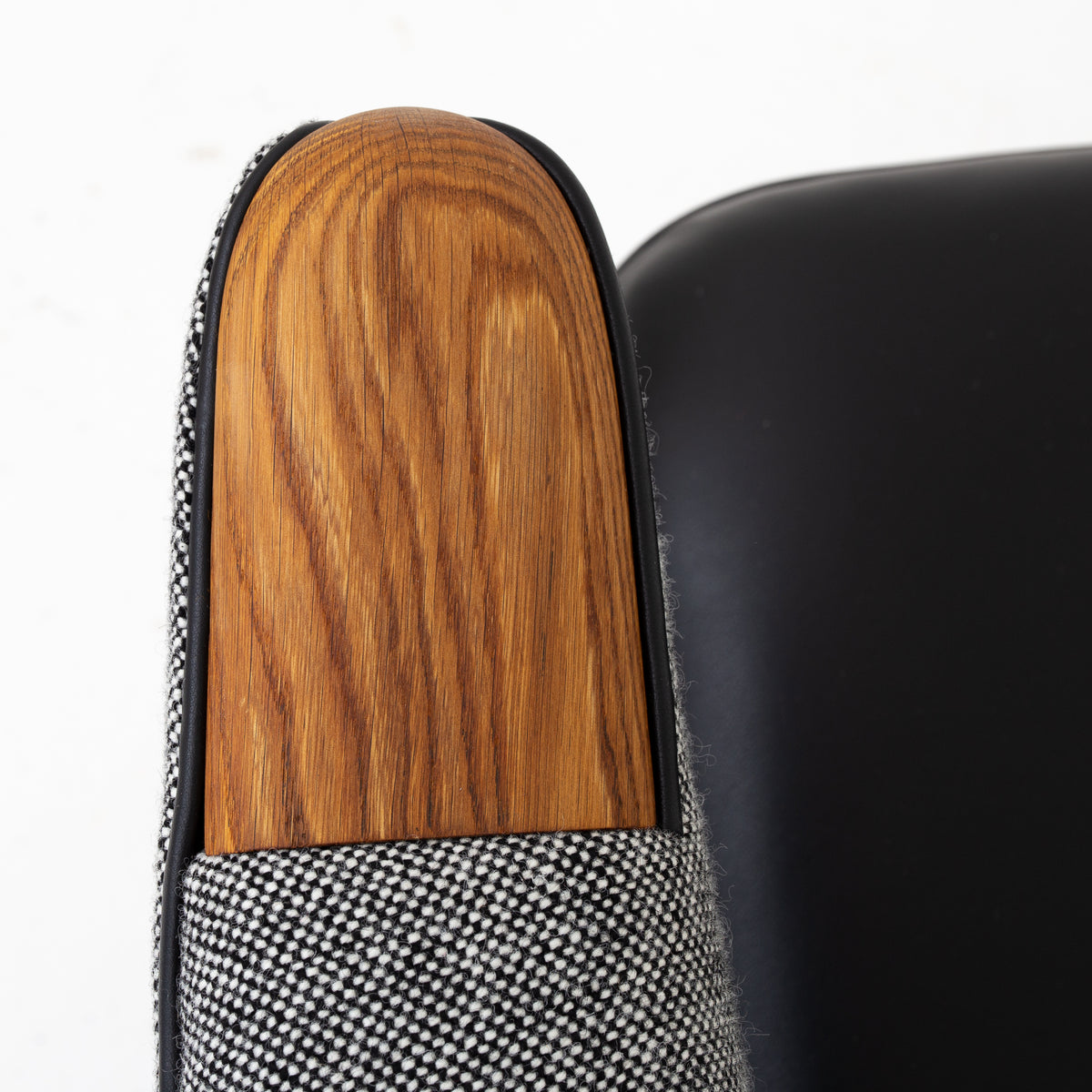 AP 19 - Papa Bear Chair in grey wool