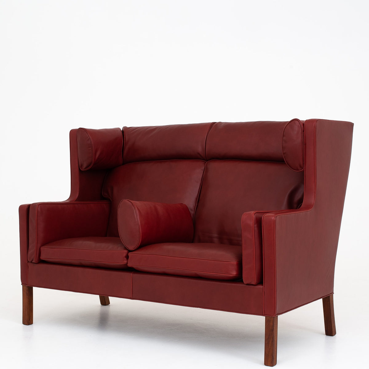 BM 2192 - Reupholstered sofa