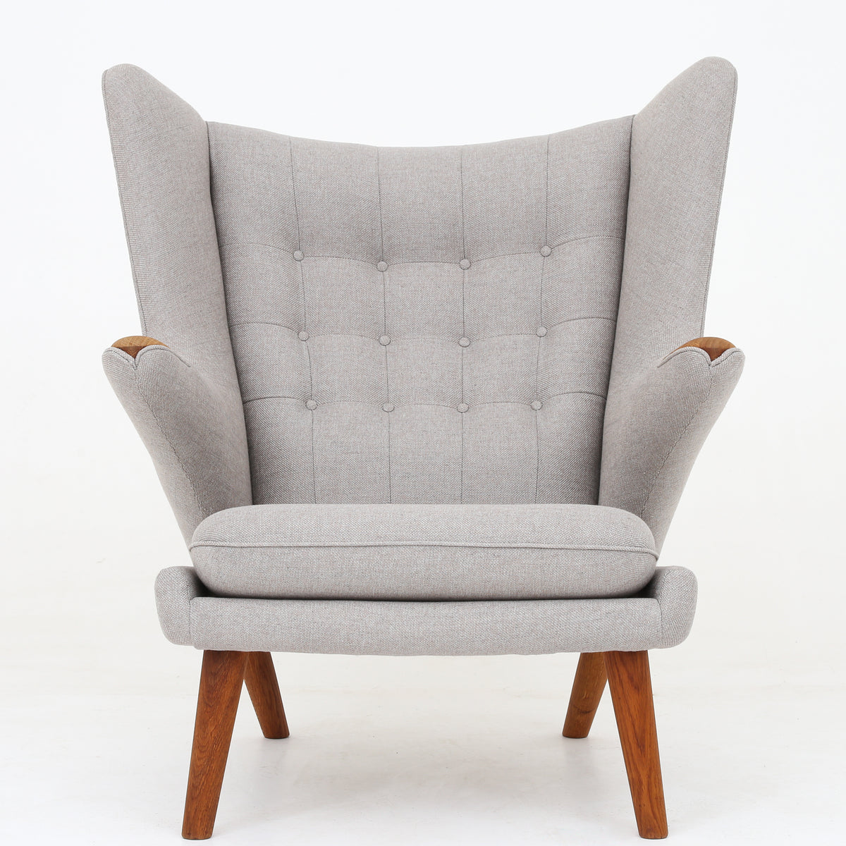 AP 19 - Papa Bear Chair in light grey wool