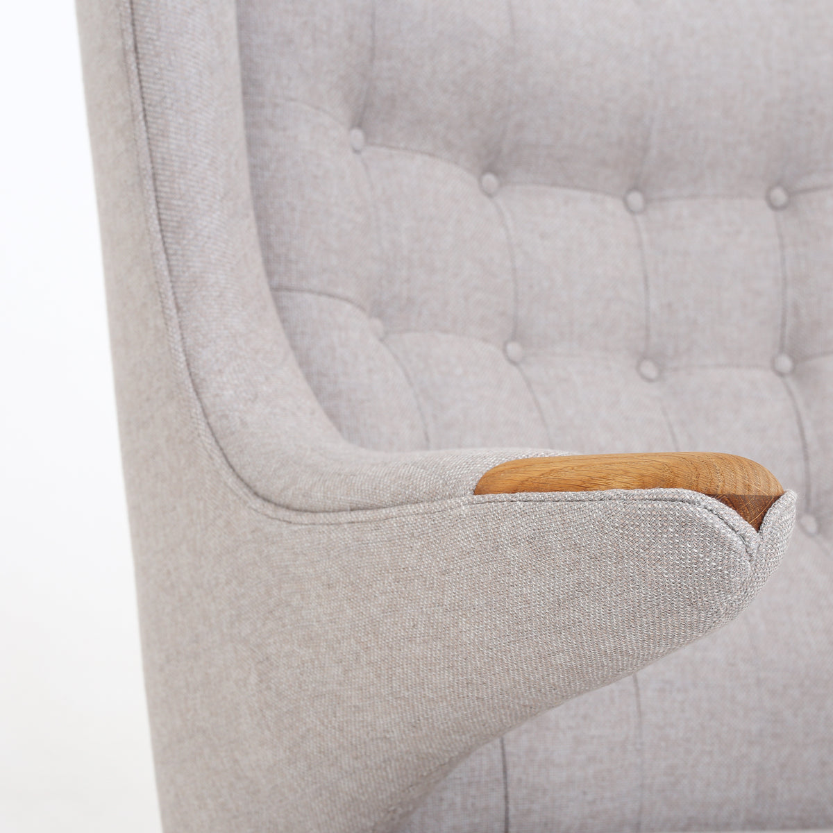 AP 19 - Papa Bear Chair in light grey wool