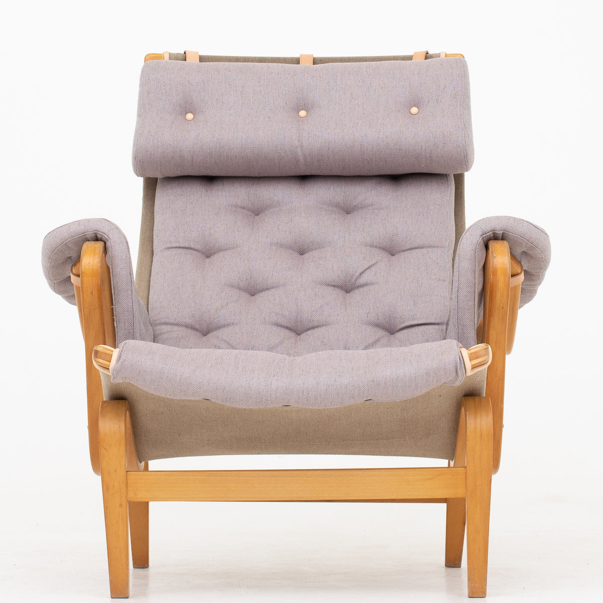 Pernilla 69 - Easy chair in new textile