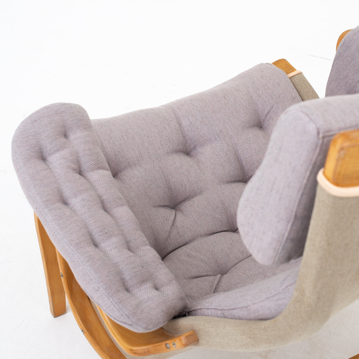 Pernilla 69 - Easy chair in new textile
