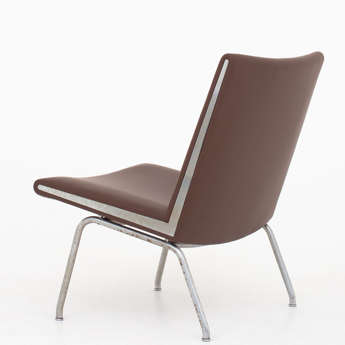 AP 39 - Reupholstered easy chair