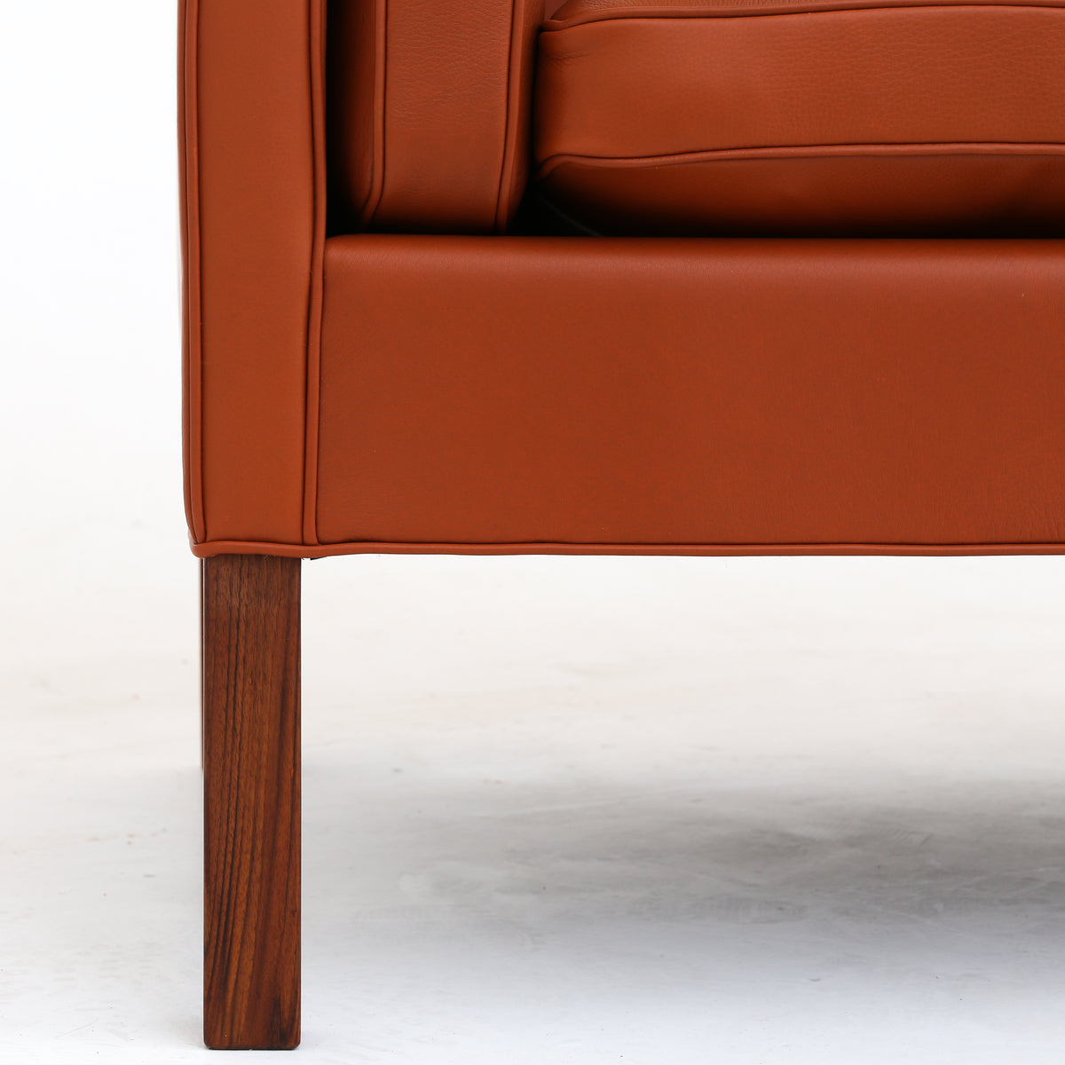 BM 2213 - 3-seater sofa in Passion burn