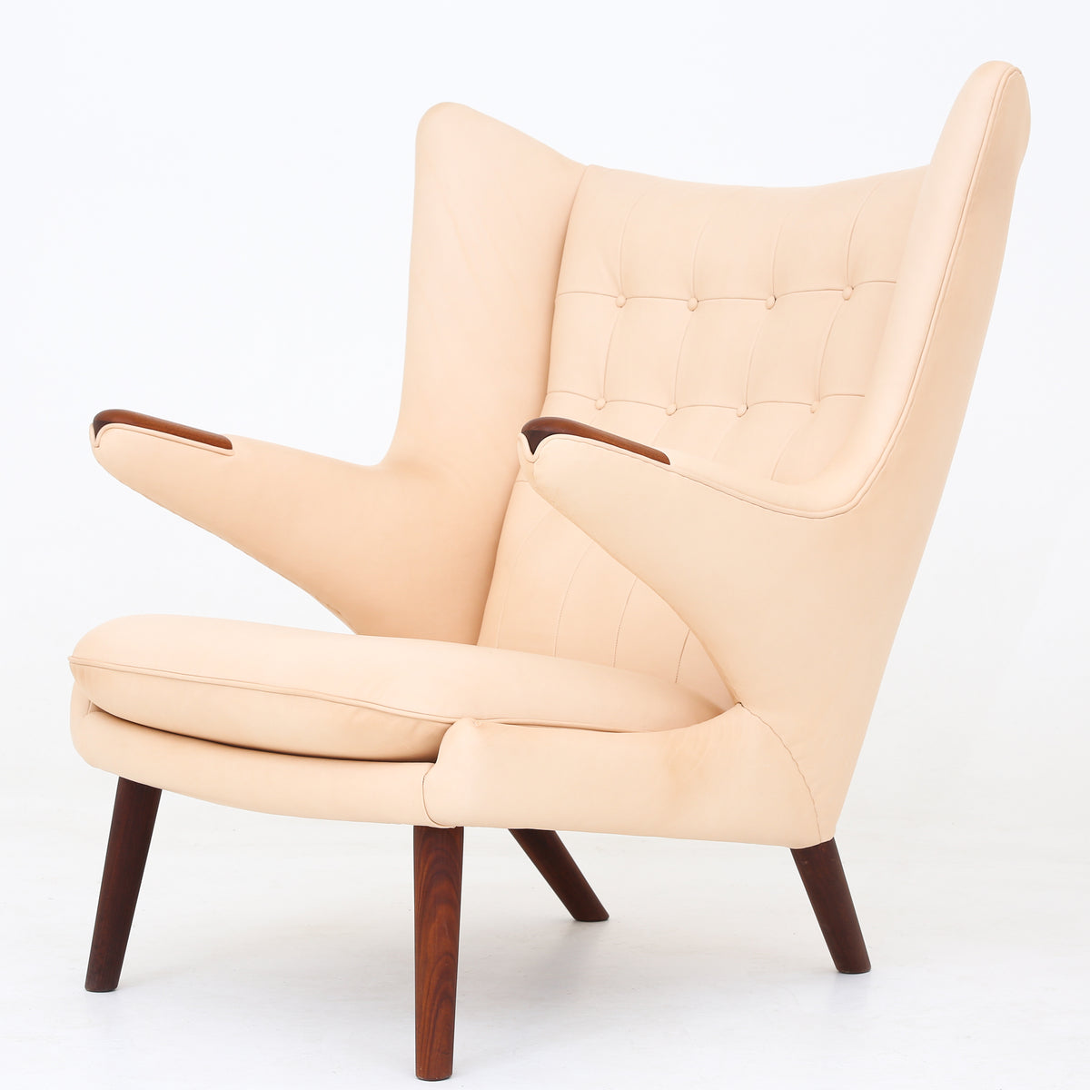 AP 19 - Papa Bear Chair in natural leather