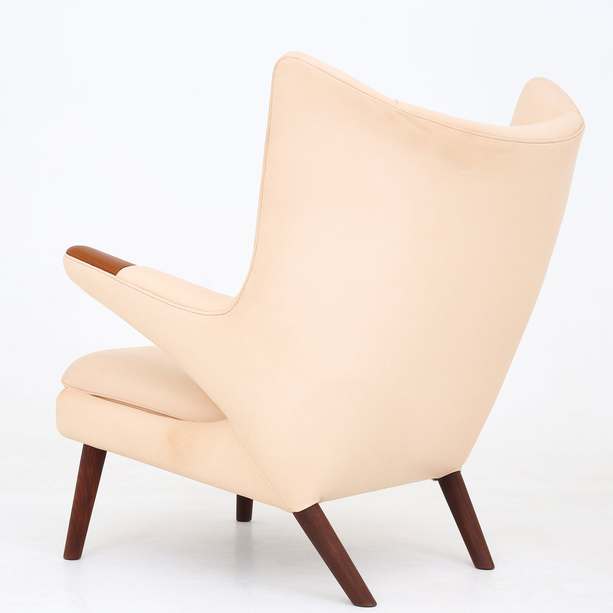 AP 19 - Papa Bear Chair in natural leather