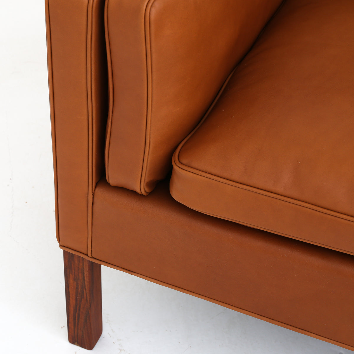 BM 2213 - 3-seater sofa in Elegance Walnut leather