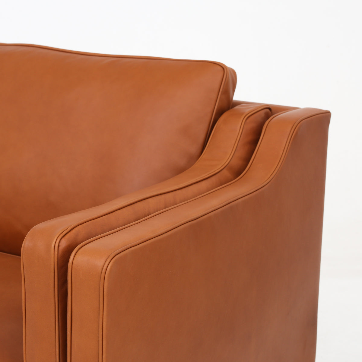 BM 2213 - 3-seater sofa in Elegance Walnut leather