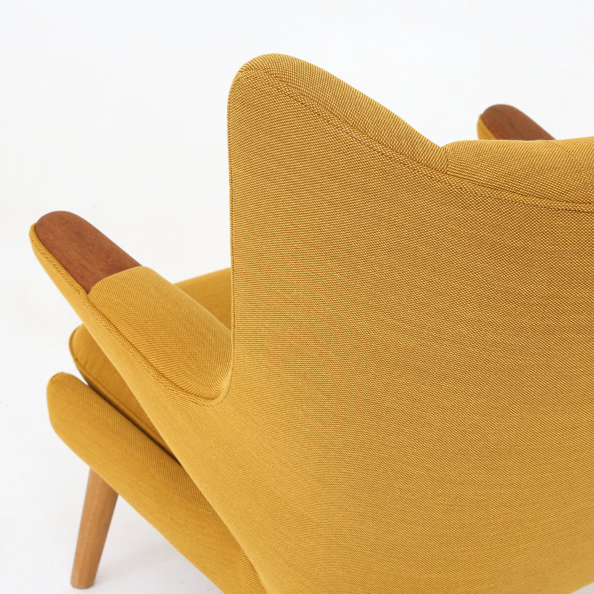 AP 19 - Papa Bear Chair in yellow textile