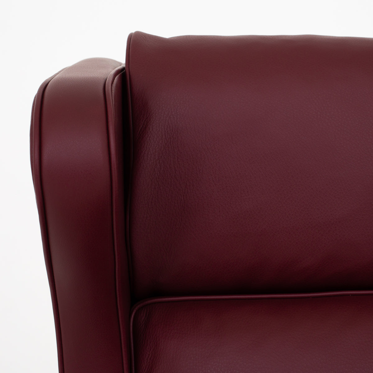 BM 2204 - Wingback Chair in wine red leather