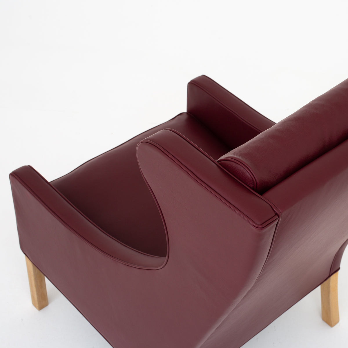 BM 2204 - Wingback Chair in wine red leather