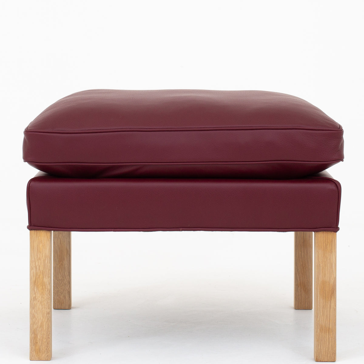 BM 2202 - Foot stool in Prestige