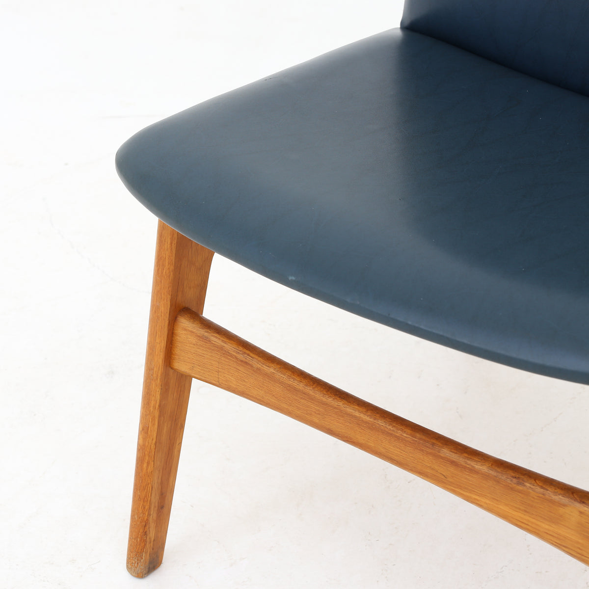 BM 230 - Easy chair in oak