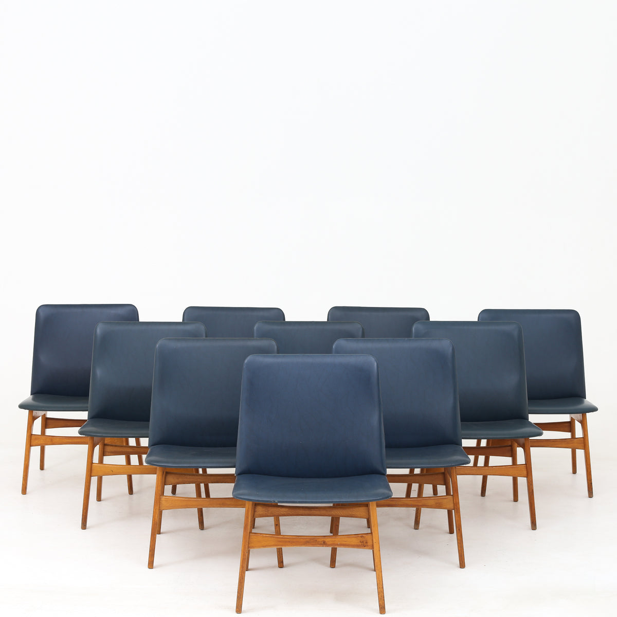 BM 230 - Easy chair in oak