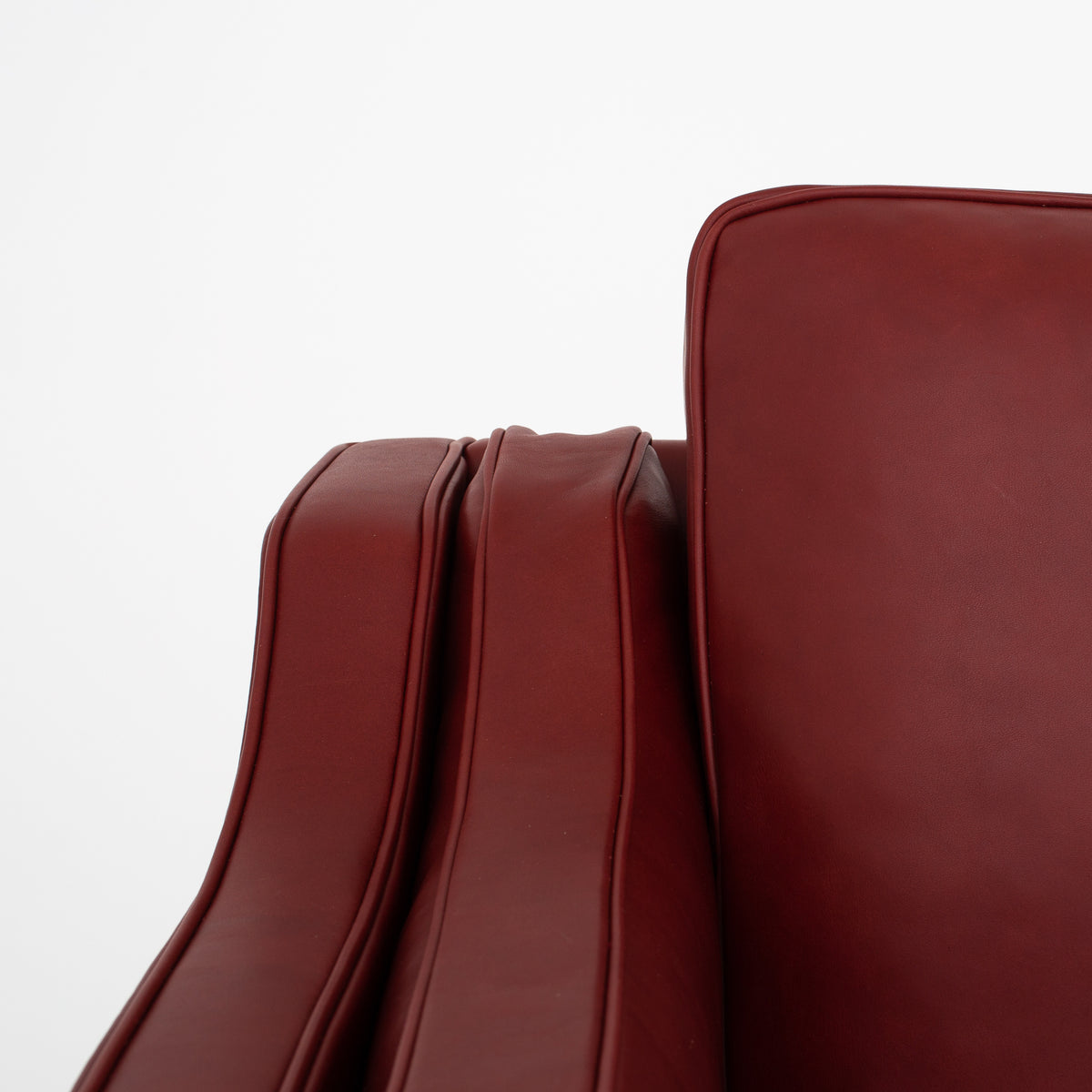 BM 2213 - 3-seater in Elegance Indian Red