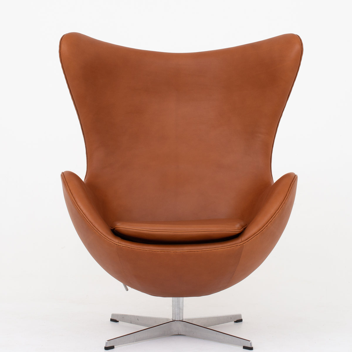 AJ 3316 - 'The Egg' in Elegance Walnut
