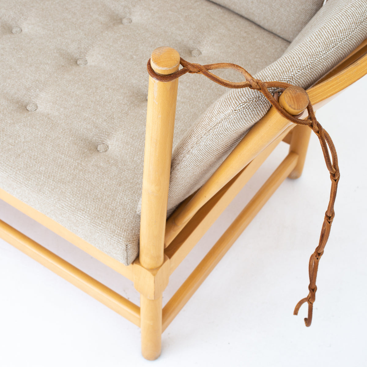 BM 1789 - Spoke-back sofa