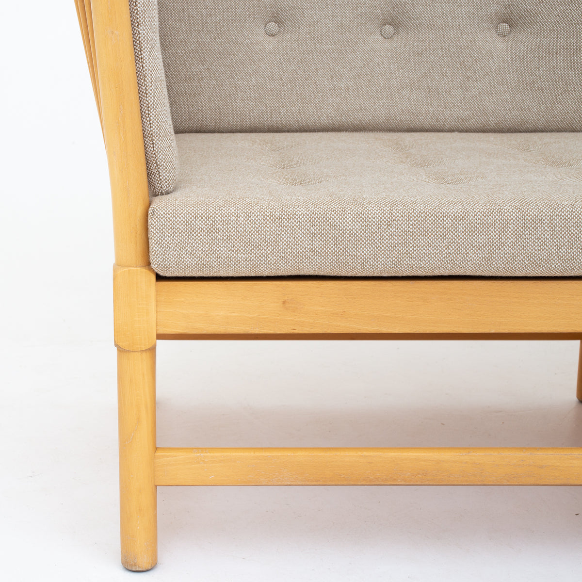 BM 1789 - Spoke-back sofa