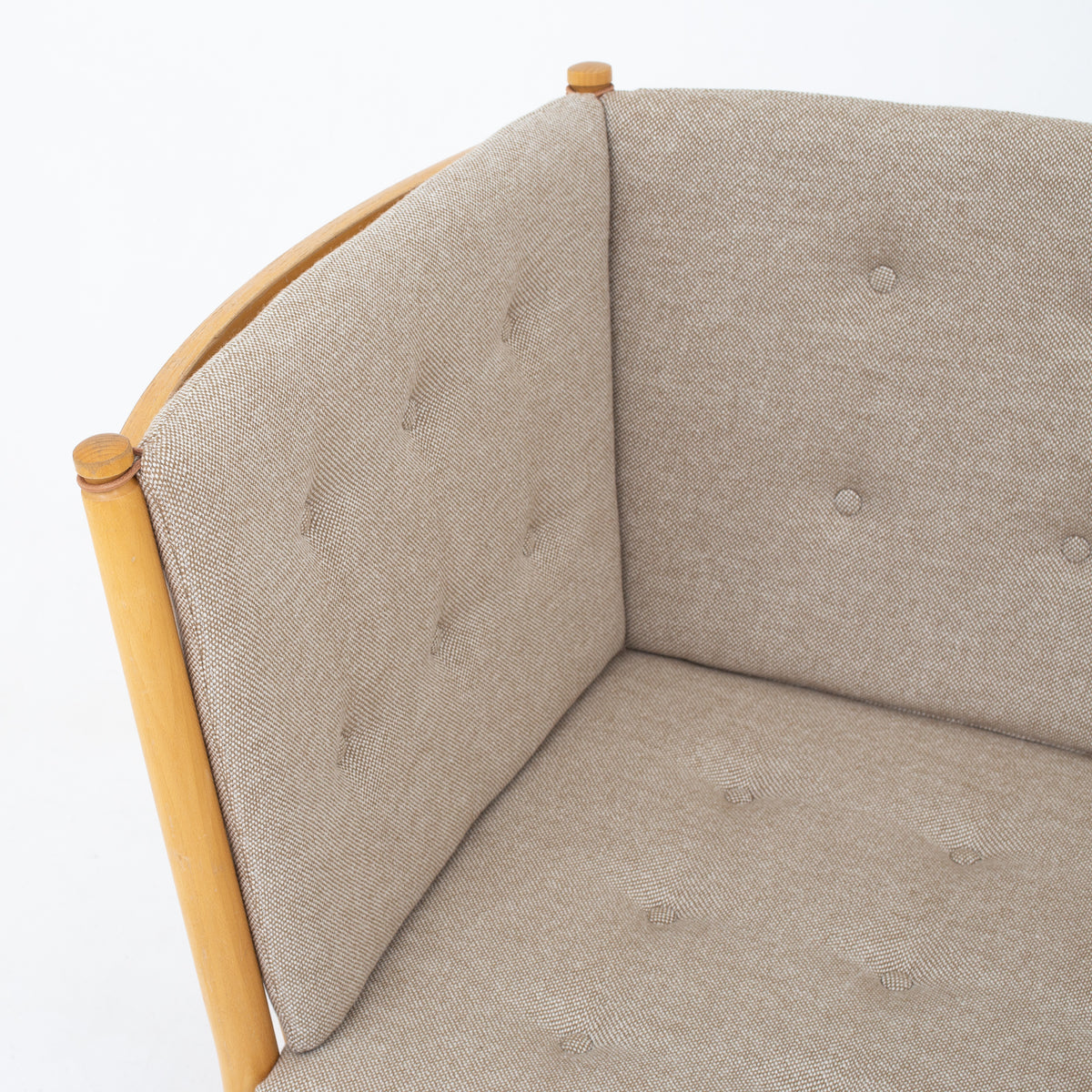 BM 1789 - Spoke-back sofa