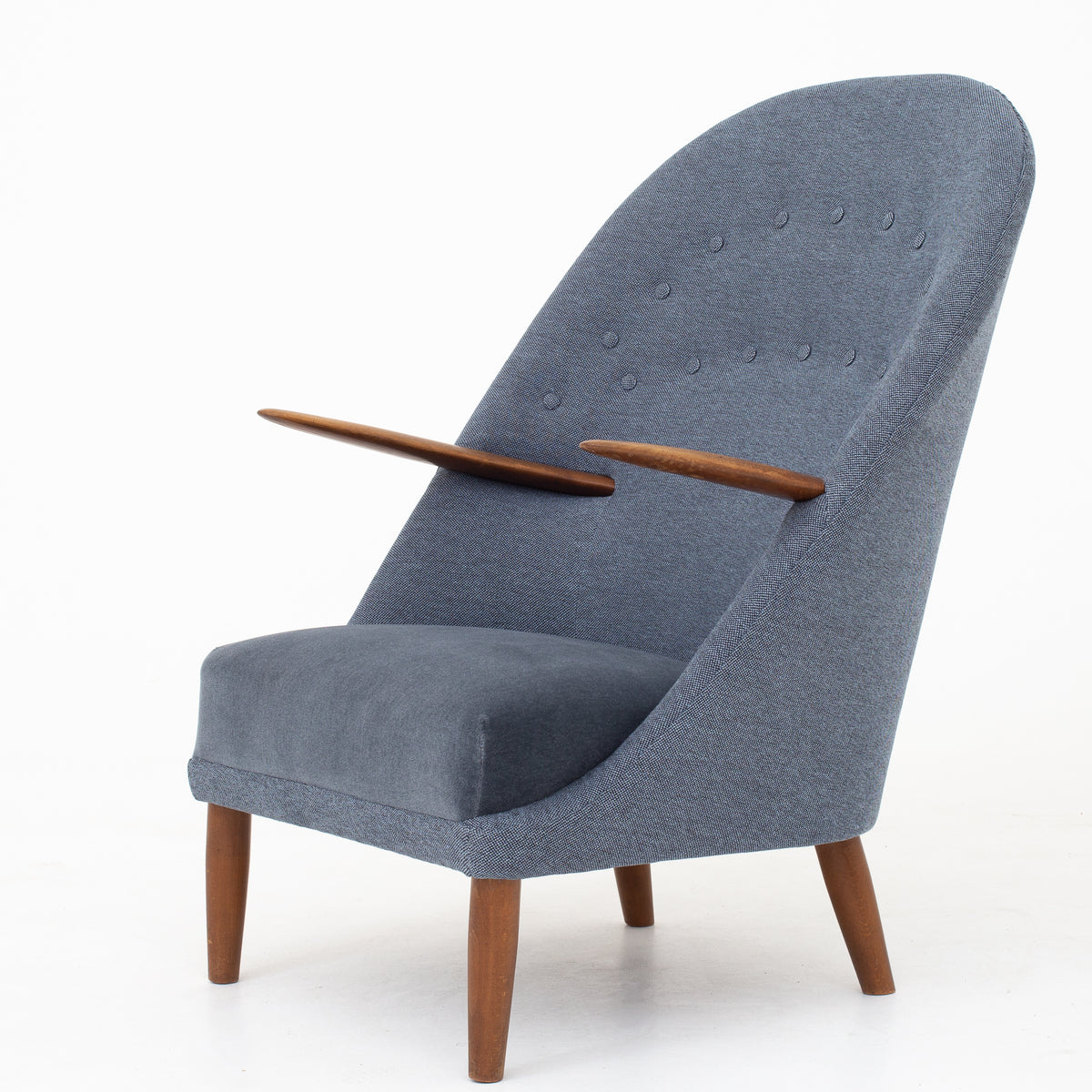 Easy chair in new wool