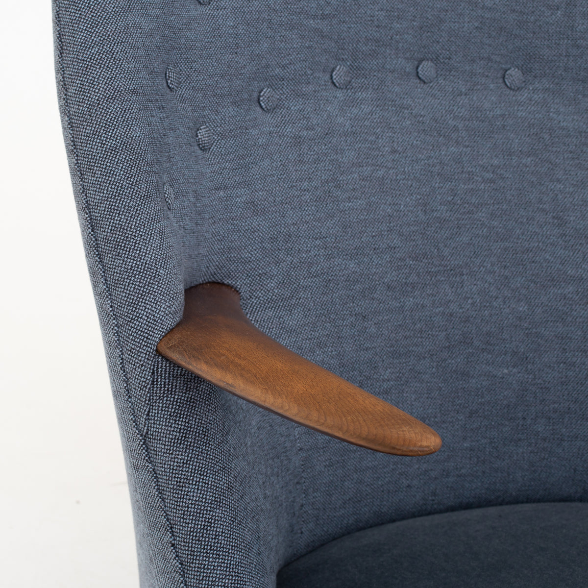 Easy chair in new wool