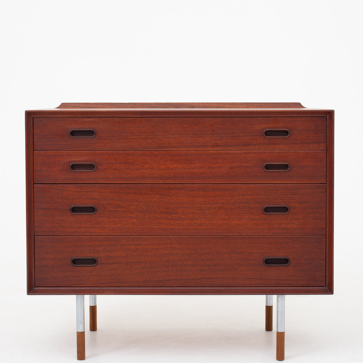 Chest of drawers in teak