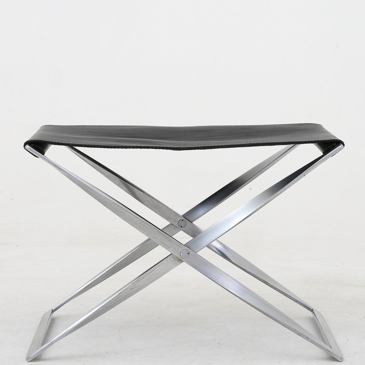 PK 91 - Folding stool in steel