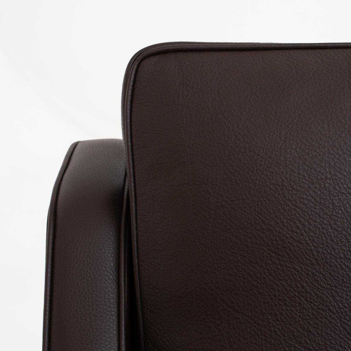 BM 2207 - Easy chair in Prestige