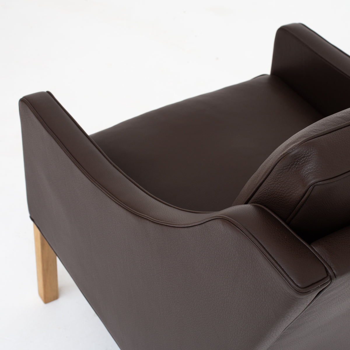 BM 2207 - Easy chair in Prestige