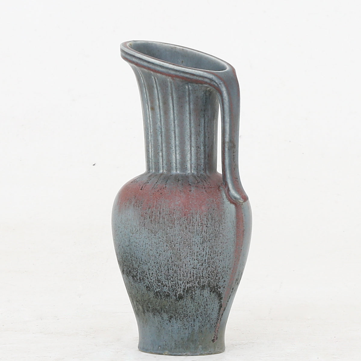 Pitcher in stoneware