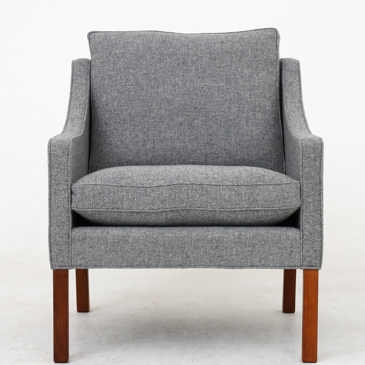 BM 2207 - Easy chair in new textile