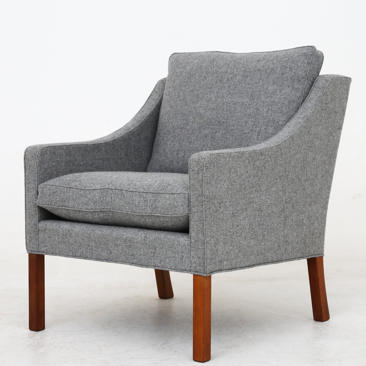 BM 2207 - Easy chair in new textile