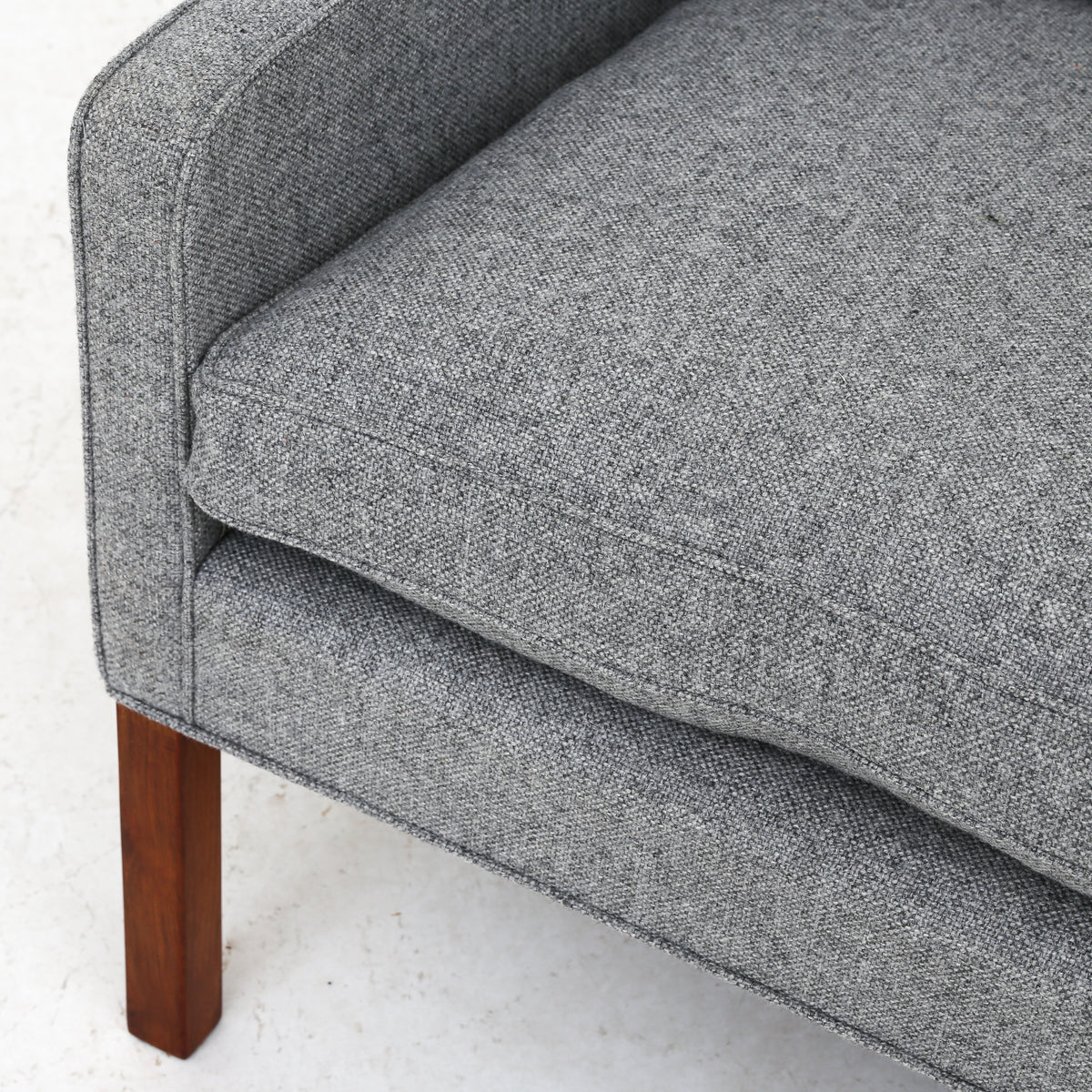BM 2207 - Easy chair in new textile
