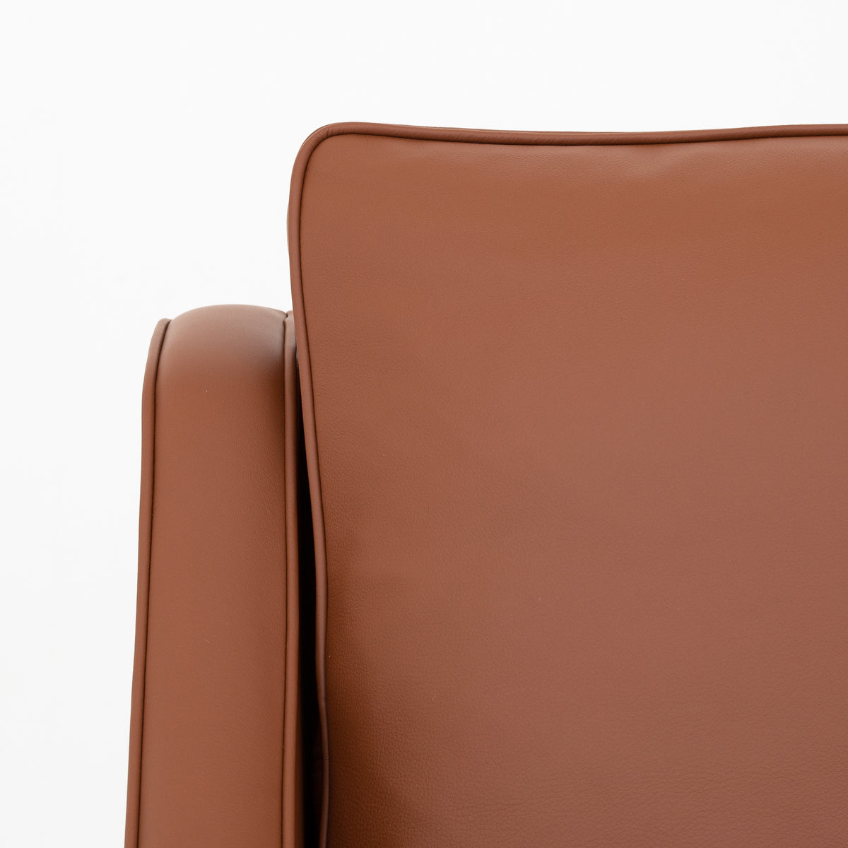 BM 2207 - Easy chair in Savanne Cognac